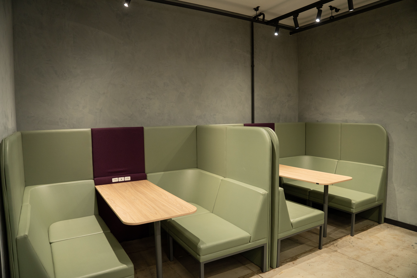 COWORKING (CABINE 4 PESSOAS)